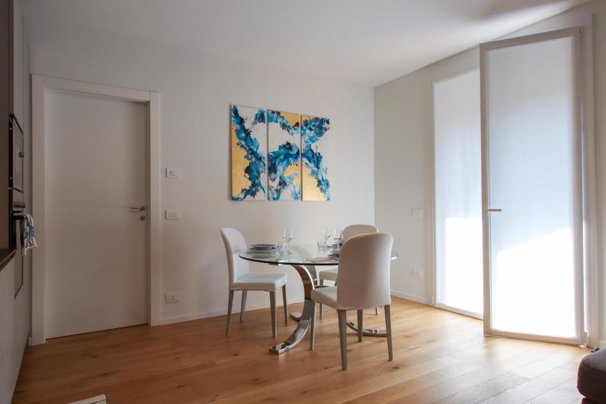 Апартаменты Casa Ardo Wifi & Free Parking In Lecco Center Экстерьер фото
